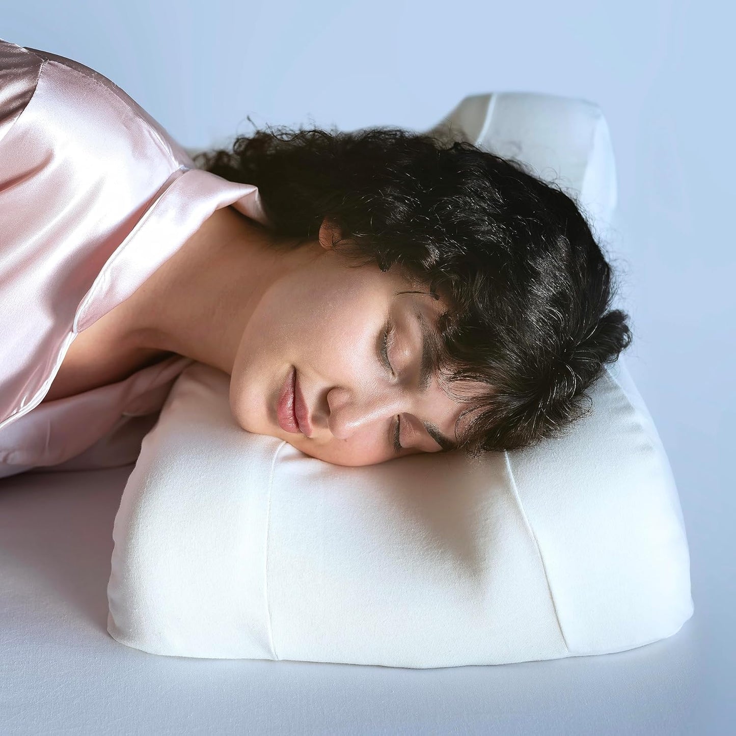 Anti-Aging Beauty Pillow Fights Sleep Wrinkles for Glowing Skin