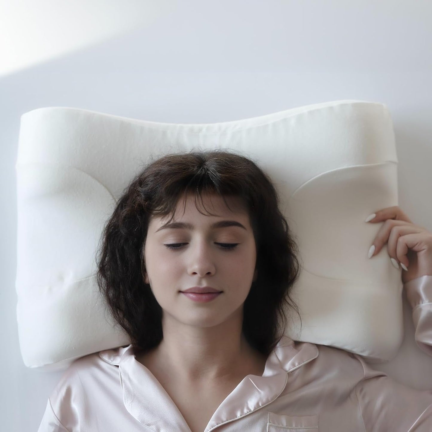 Anti-Aging Beauty Pillow Fights Sleep Wrinkles for Glowing Skin